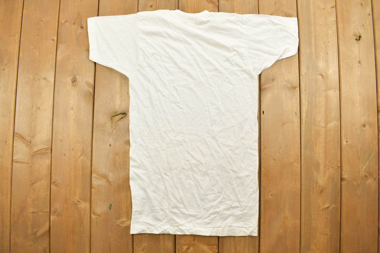 Vintage 1980s Blank White T Shirt / Made in USA / Vintage T Shirt / Streetwear / Single Stitch / Fruit Of The Loom