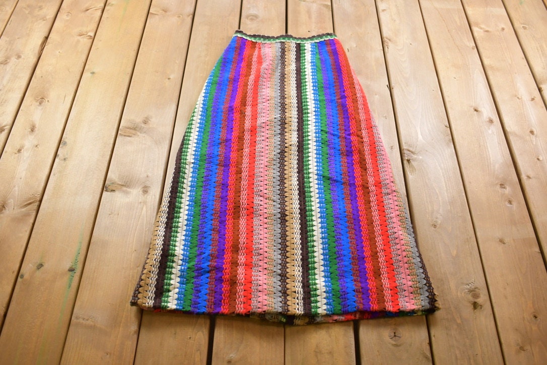 True Vintage 1990s Colorful Long Skirt Size 24 x 35.5