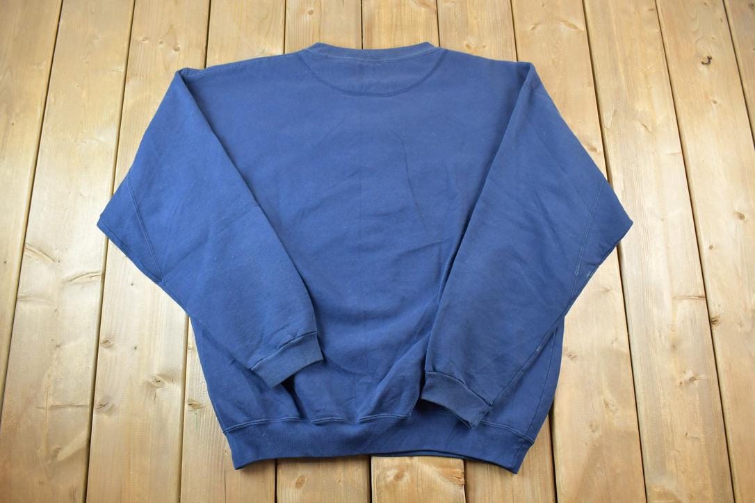 Vintage 1990s Trophy Six Point Stag Outdoorsman Deer Crewneck Sweatshirt  Embroidered  Nature Sweater  Animal Sweater
