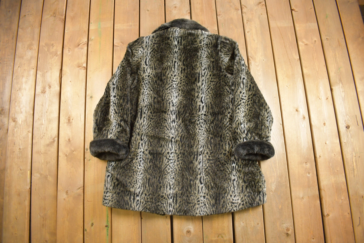 Vintage 1980s Cassini Faux Fur Coat / Leopard Print / Made in USA / Winter Outerwear / Streetwear / Over Coat / 80s Faux Fur