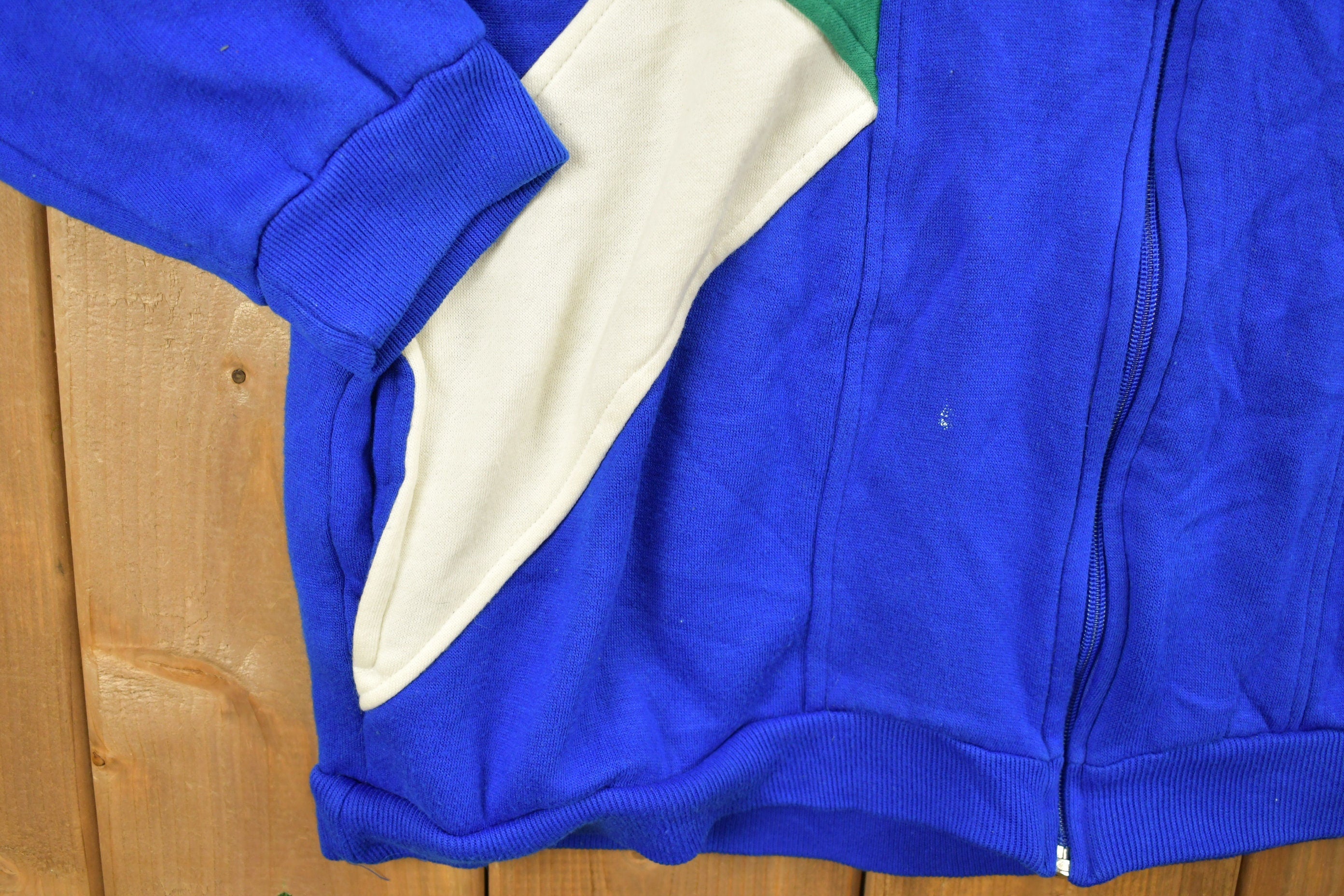 Vintage 1990s First Run Zip Up Sweater