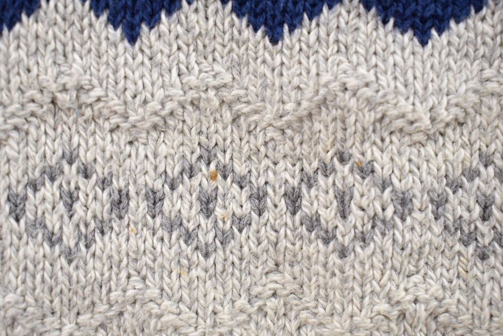 Vintage 1990s Abstract Pattern Knitted Crewneck Sweater /