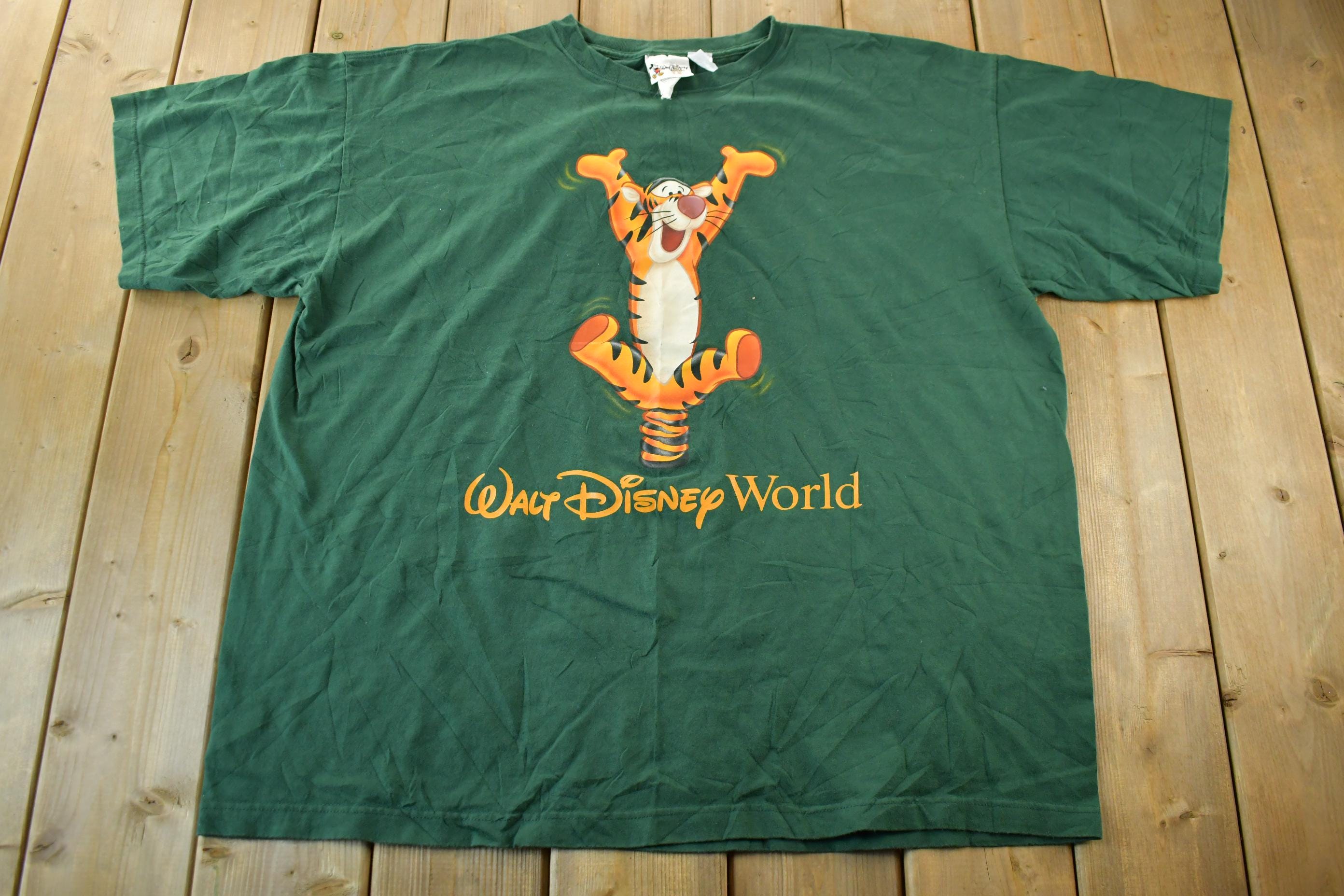 Vintage 1990s Walt Disney World Tigger Graphic T Shirt