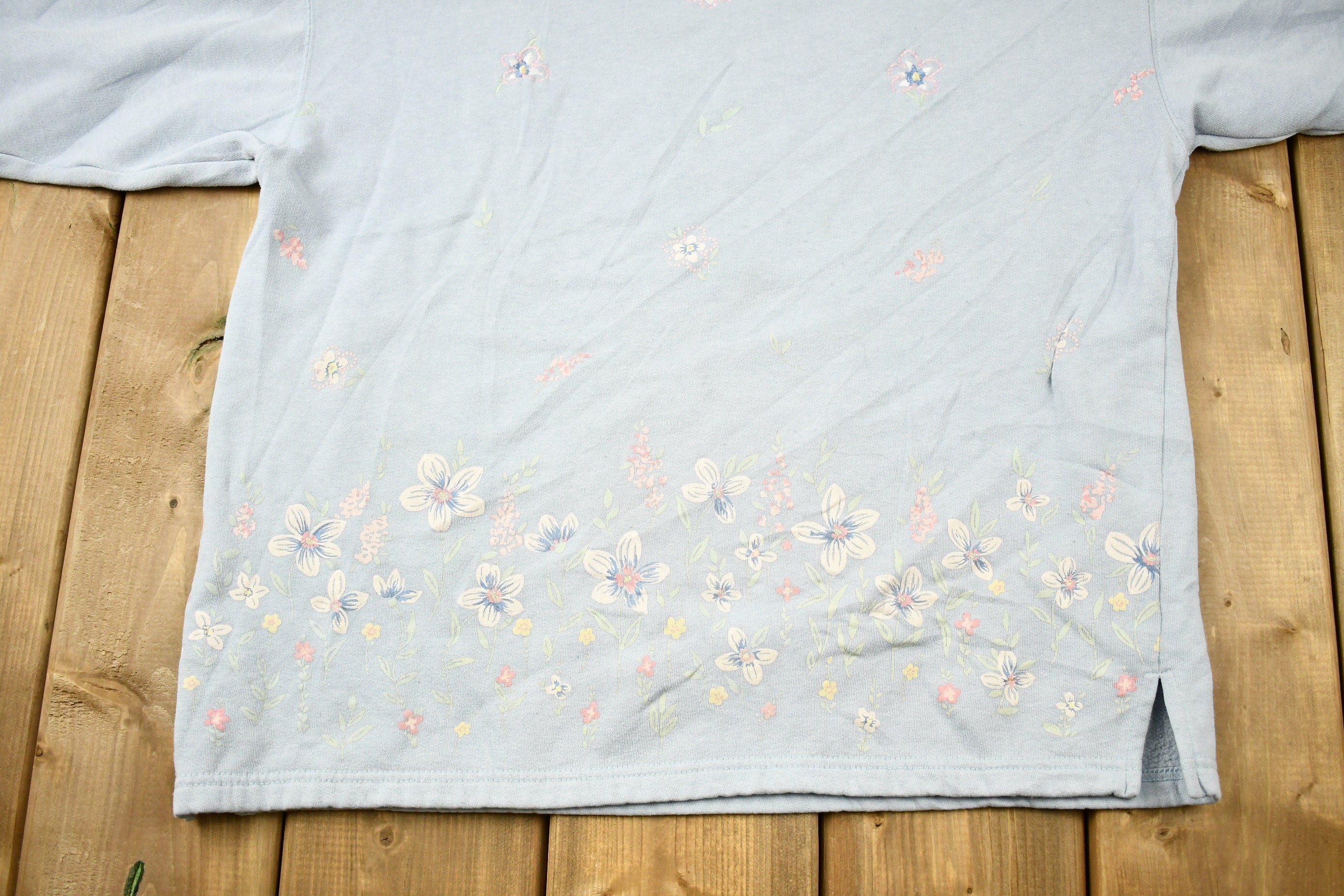 Vintage 1990s Cute Floral Theme Crewneck Sweater