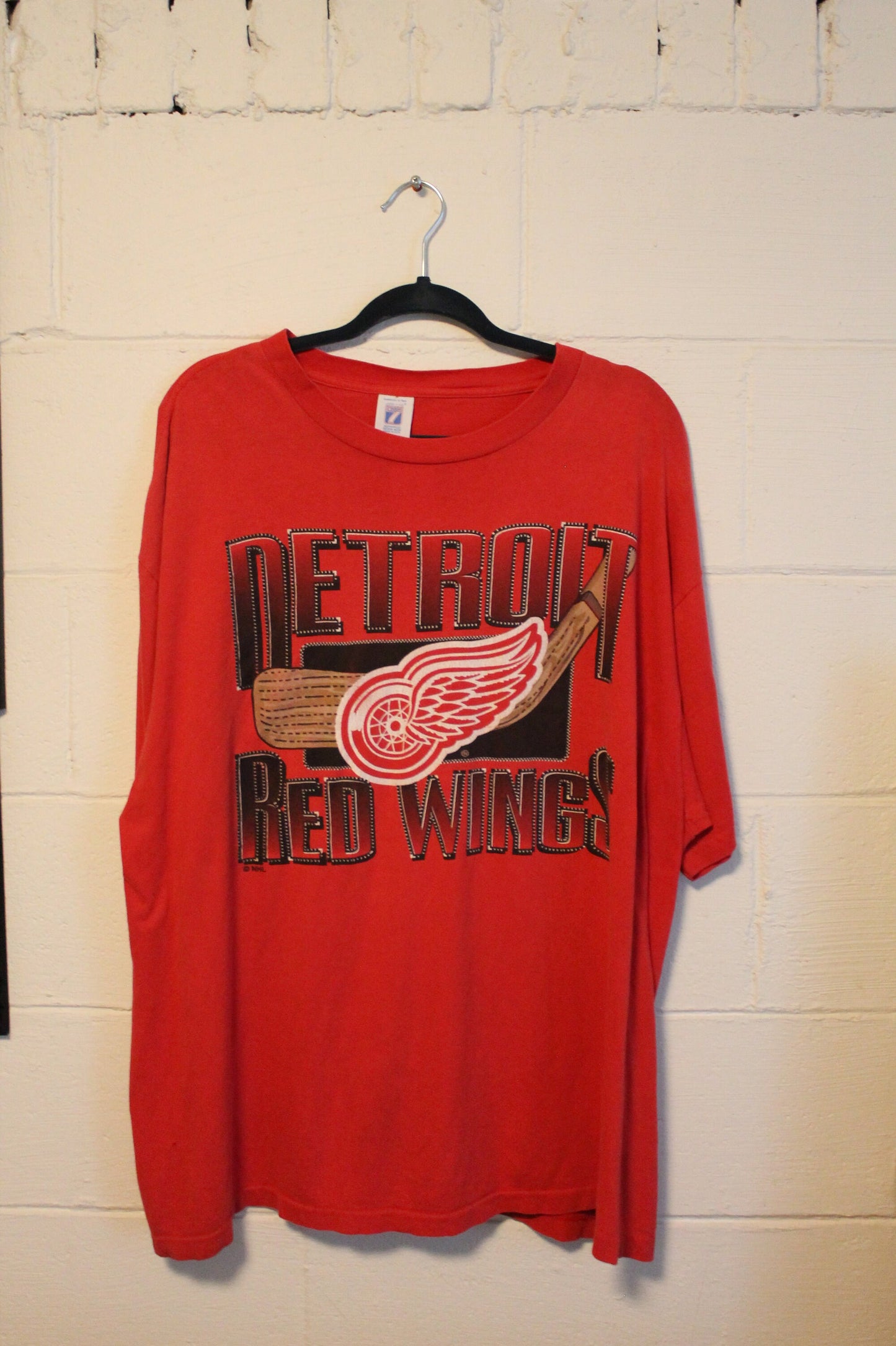 Vintage 1990s Detroit Red Wings NHL Logo 7 T Shirt / Vintage Graphic T-Shirt / 80s / 90s / Made In USA / Hockey T Shirt