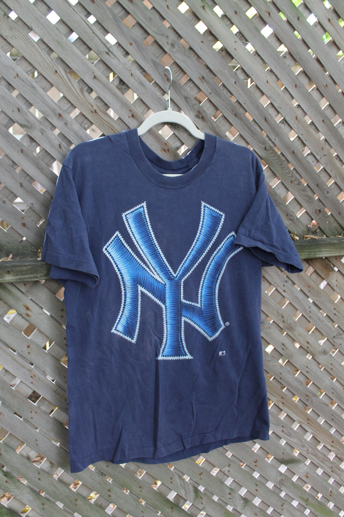 Vintage 1996 New York Yankees MLB Graphic Salem T-Shirt / Made In USA / Vintage New York / Single Stitch