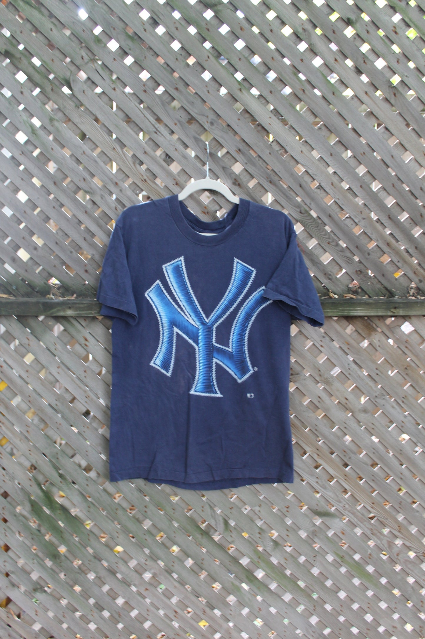 Vintage 1996 New York Yankees MLB Graphic Salem T-Shirt / Made In USA / Vintage New York / Single Stitch