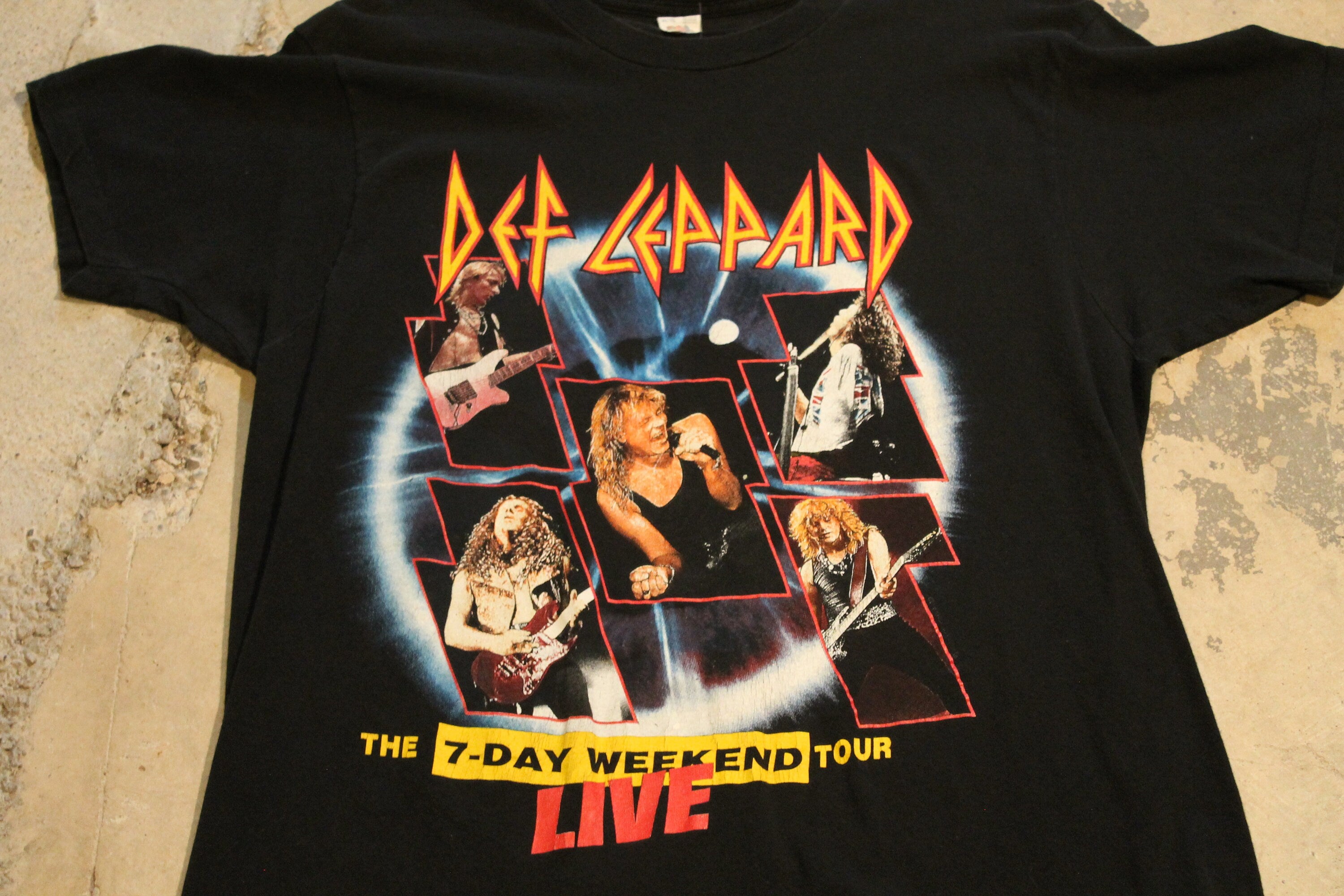 Vintage 1992 Def Leppard The 7-Day Weekend Tour Band Tee / Concert