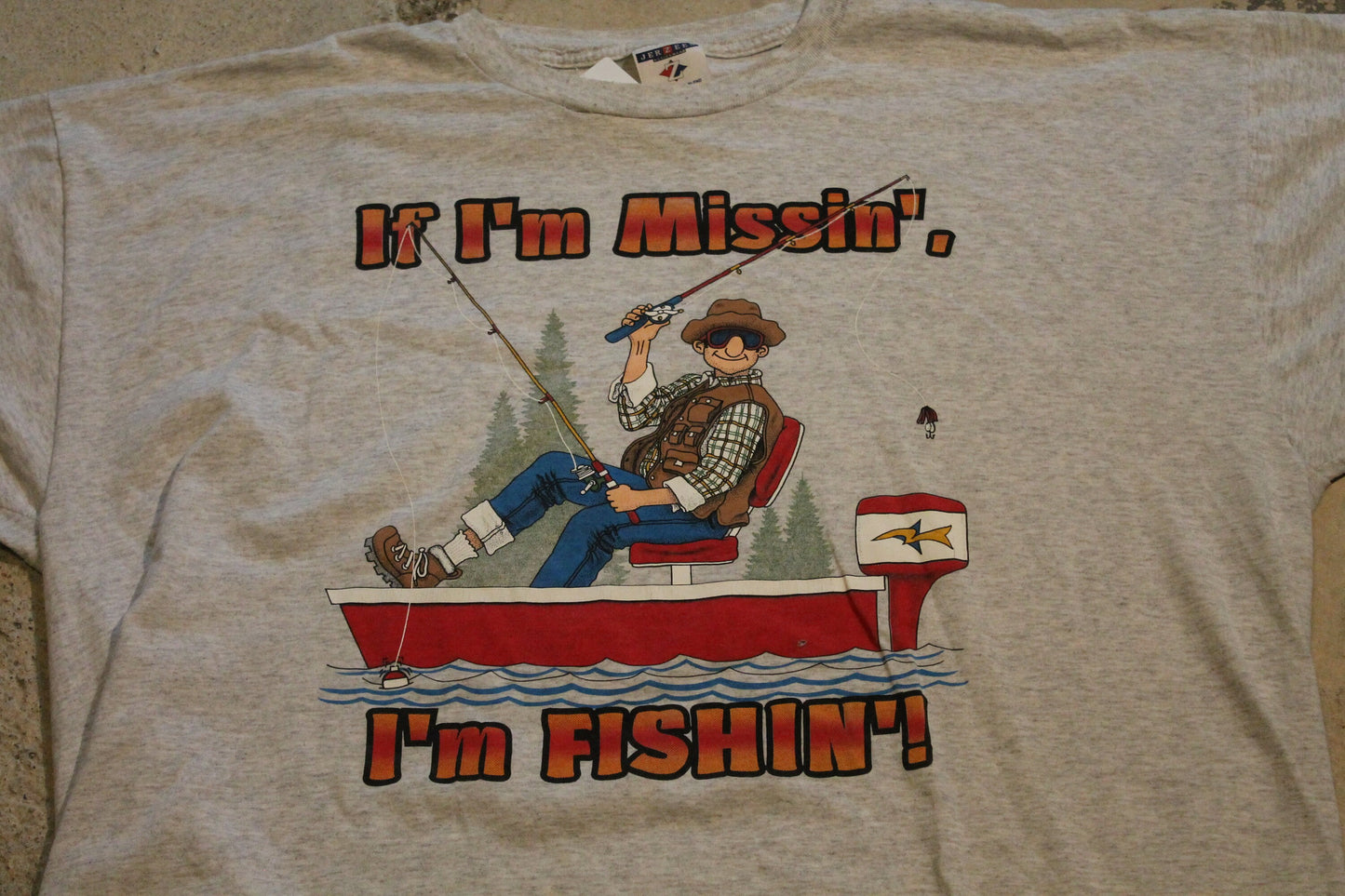 Vintage 1990s If I'm Missin' I'm Fishin' Graphic T Shirt / Fishing Graphic / Funny T Shirt / Comedy / 90s / 2000