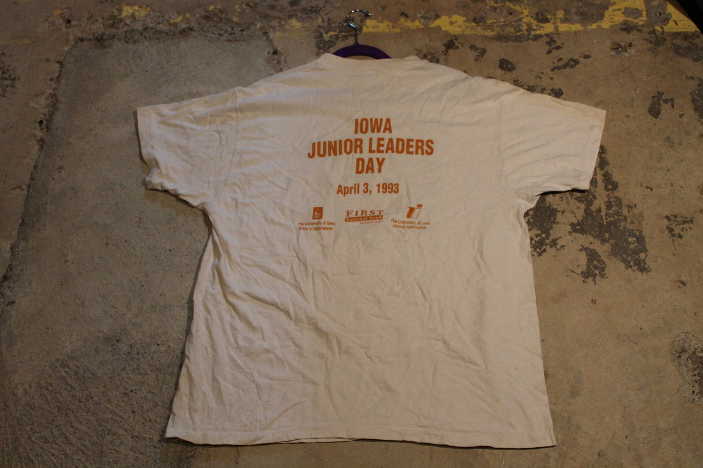 Vintage 1993 University Of Iowa Alumni Graphic T Shirt / Vision Of Tradition / Junior Leaders Day