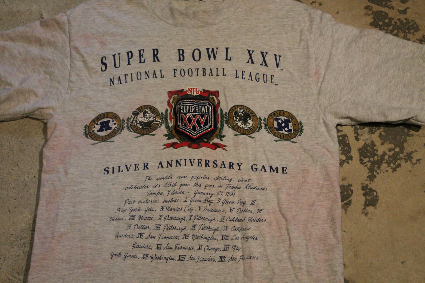 Vintage 1990s NFL Superbowl Graphic T-Shirt / Sportswear / Super Bowl XXV / Single Stitch / Patchwork  / Nutmeg / Made In USA