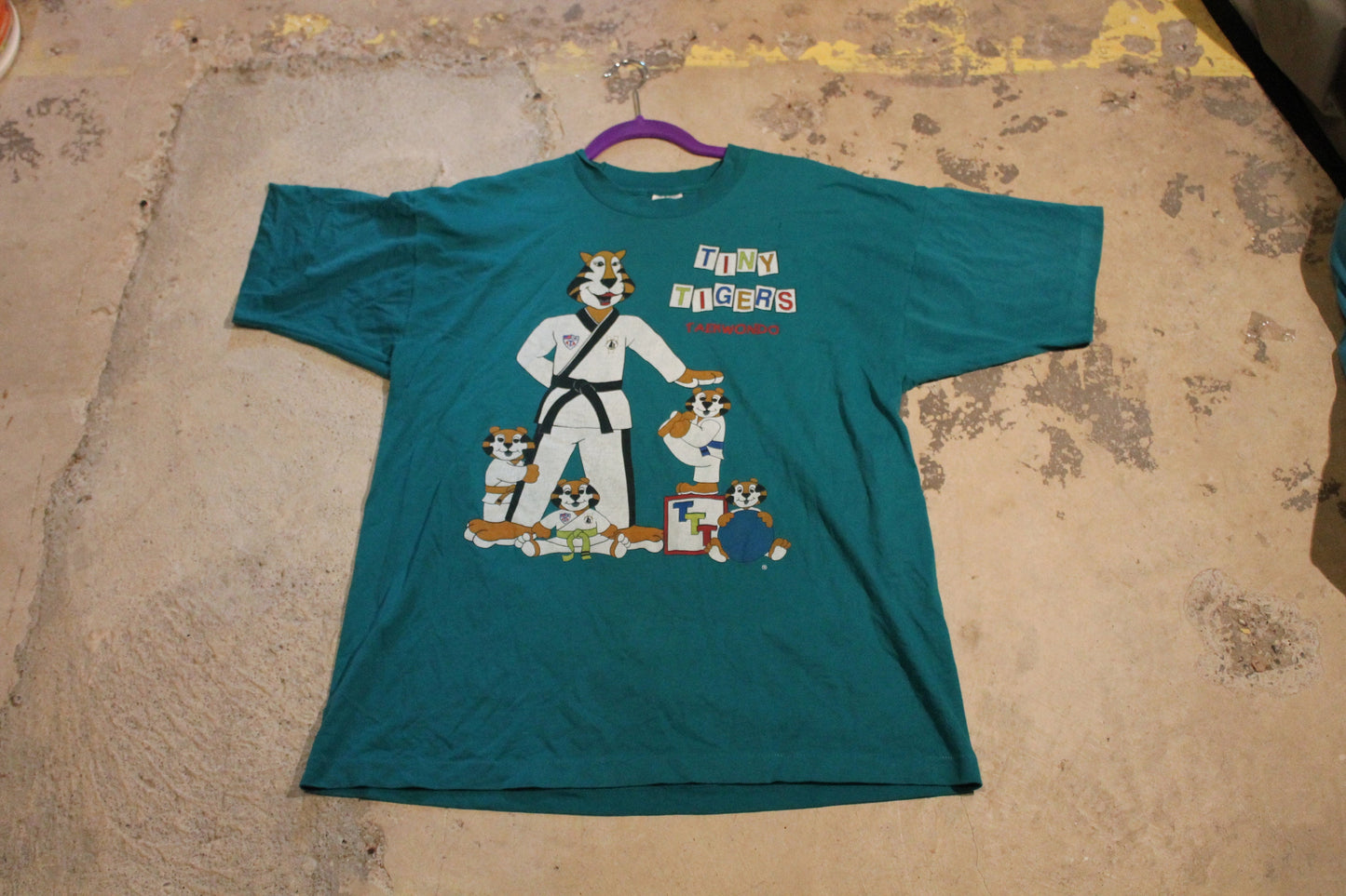 Vintage 1990s Tiny Tigers Taekwondo T Shirt / Martial Arts Graphic / Vintage T-Shirt / 90s / 2000 / Animal Graphic