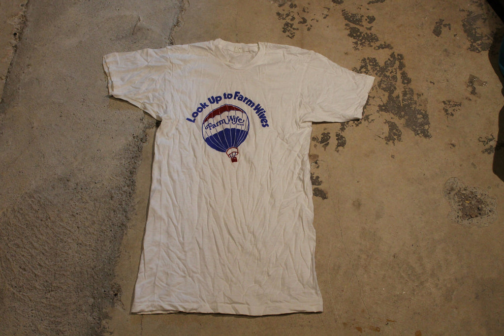 Vintage 1980s Look Up To Farm Wives Remax Real Estate T Shirt