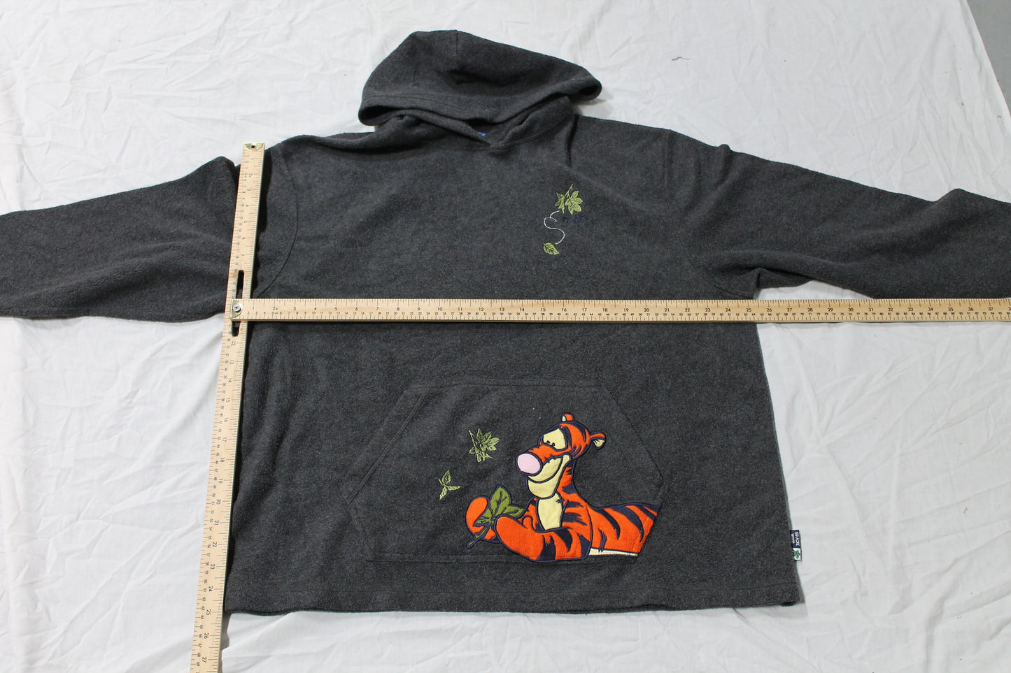 Vintage 1990s Tigger Embroidered Fleece Hoodie / Winnie The Pooh / Vintage Disney / 80s / 90s / Pullover / Embroidery / BS5