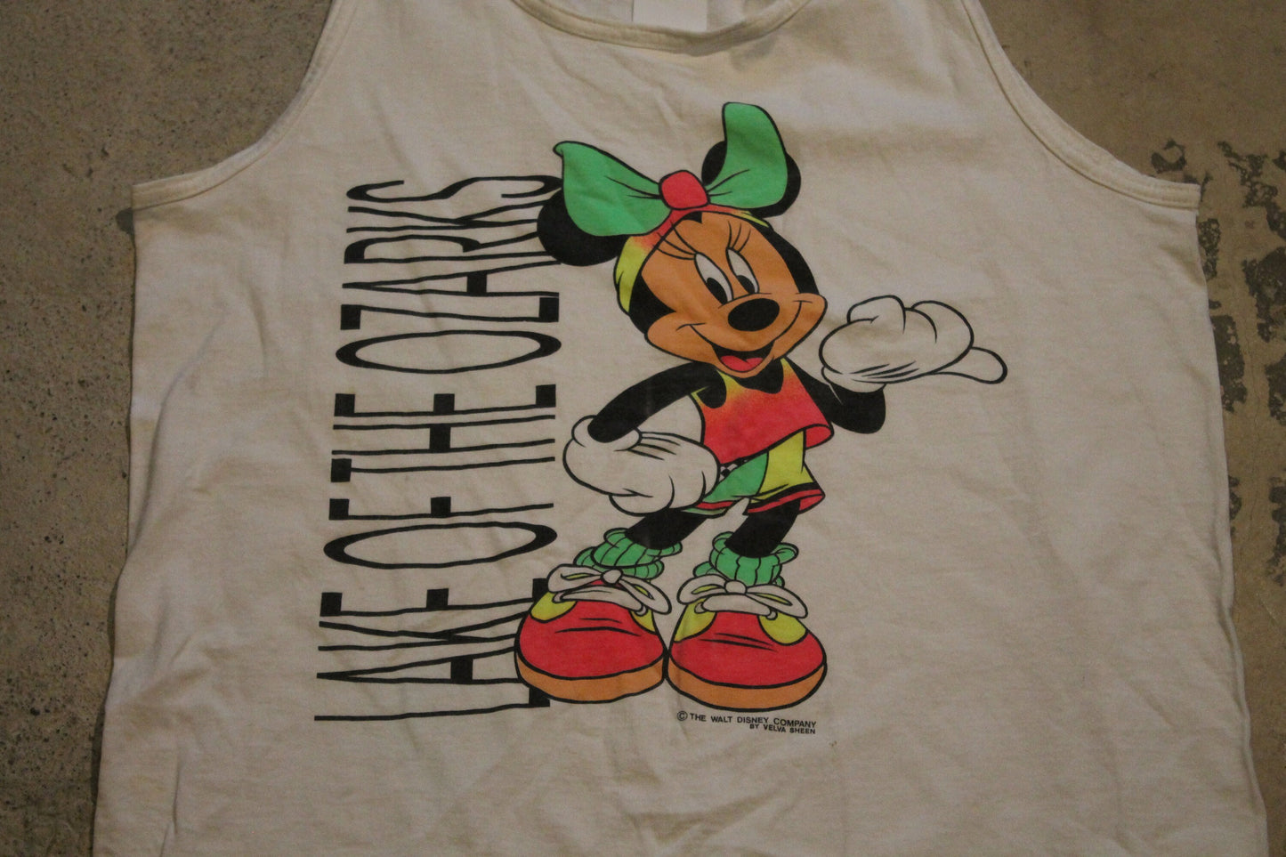 Vintage 1990s Lake Of The Ozarks Minnie Mouse Graphic Tank Top Shirt