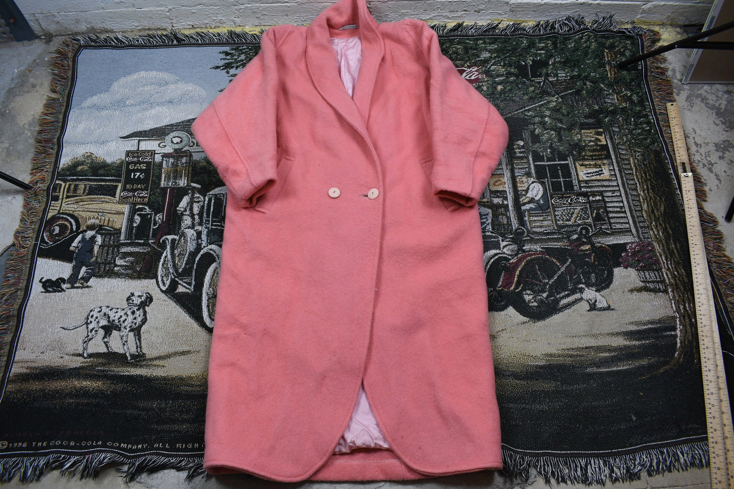 Vintage Pink Overcoat / Collared Trench Coat Style / Fall Winter Outerwear / Streetwear Fashion / Formal Wear / Y2K Style / Made In Canada