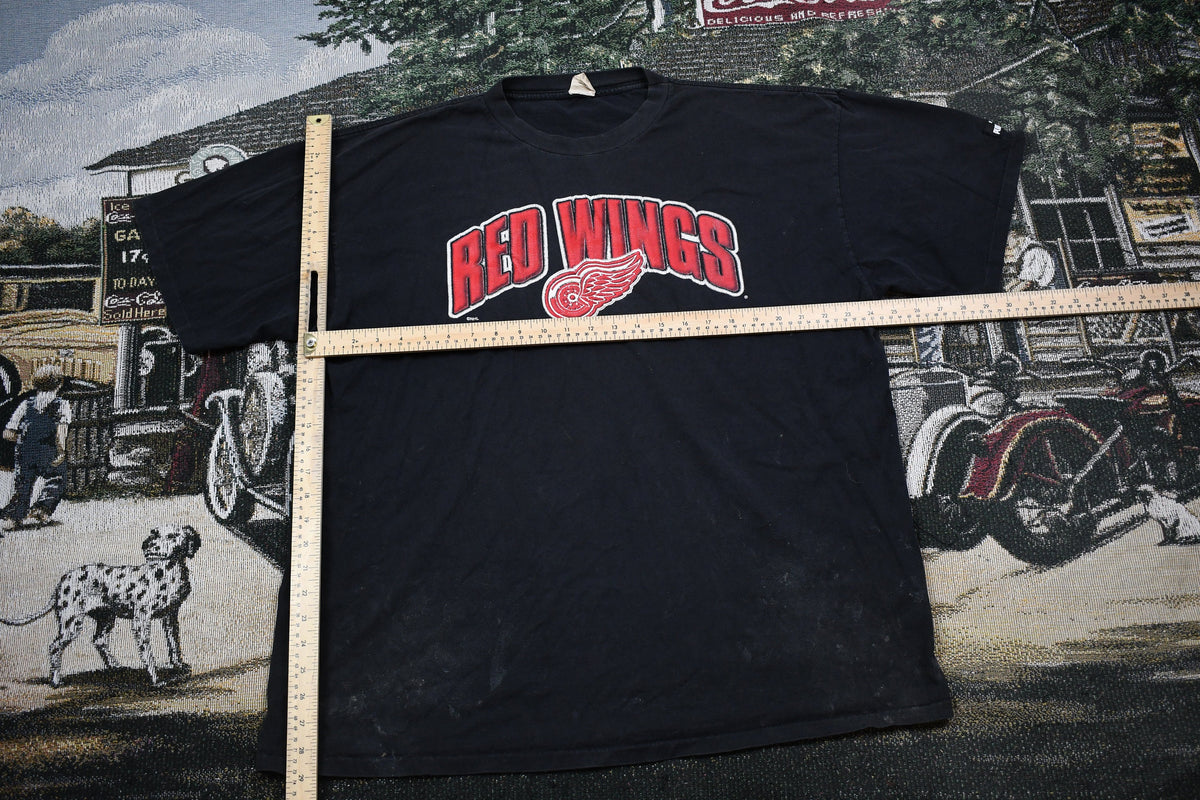 Vintage 1990s Detroit Red Wings NHL Graphic T Shirt