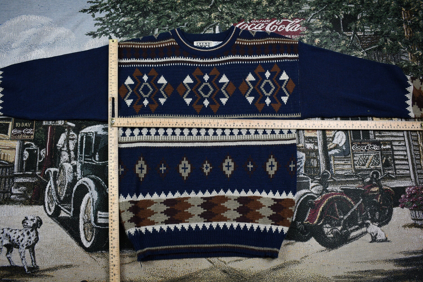 Vintage 1990s Jacquard Aztec Print Knit Sweater / Vintage Icelandic 90s Crewneck / Aztec / Southwest Pattern Print / Pullover Sweatshirt