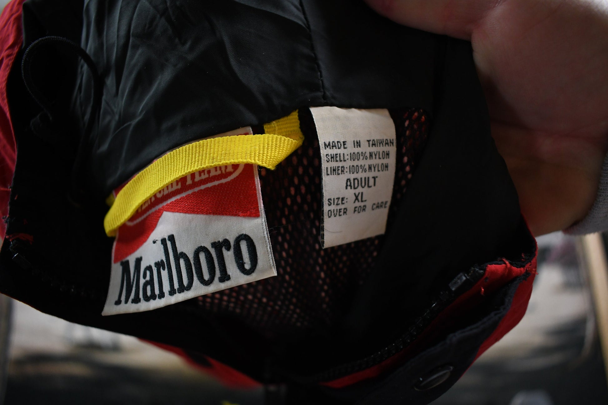Vintage 1990s Marlboro Adventure Team Shell Windbreaker