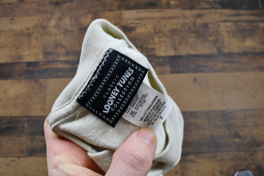 Vintage 1990s Looney Tunes Marvin The Martian T-Shirt Embroidered 90s