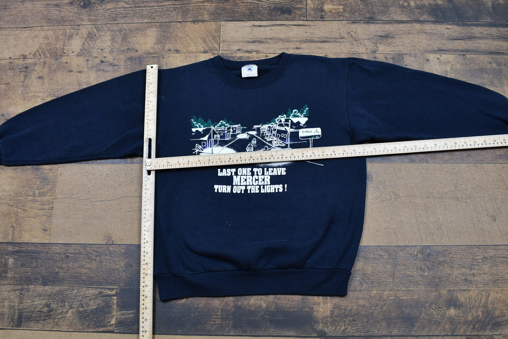 Vintage 1990s "Last One To Leave Mercer Turn Out The Lights!" Crewneck , Streetwear , Delta , Retro Style , Made In USA , Mercer Souvenir