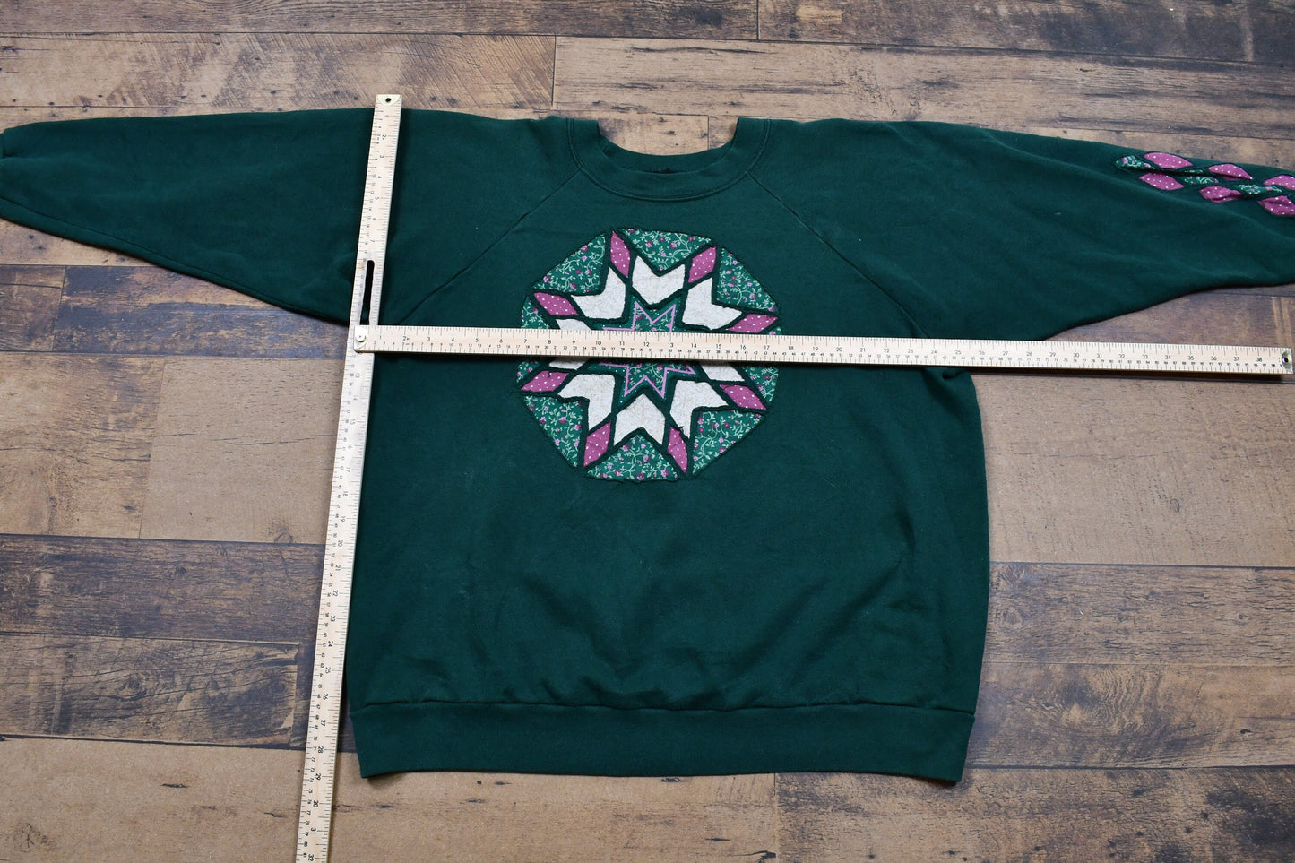 Vintage 1980s Abstract Raglan Crewneck Sweater / Embroidered / Patchwork / Pattern Sweatshirt / Streetwear / Kaleidoscope