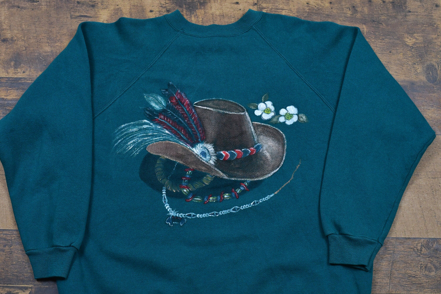 Vintage 1980s Native American Graphic Raglan Crewneck / Earth Tone Sweatshirt / USA Made Materials Pullover Sweatshirt / Hanes Herway