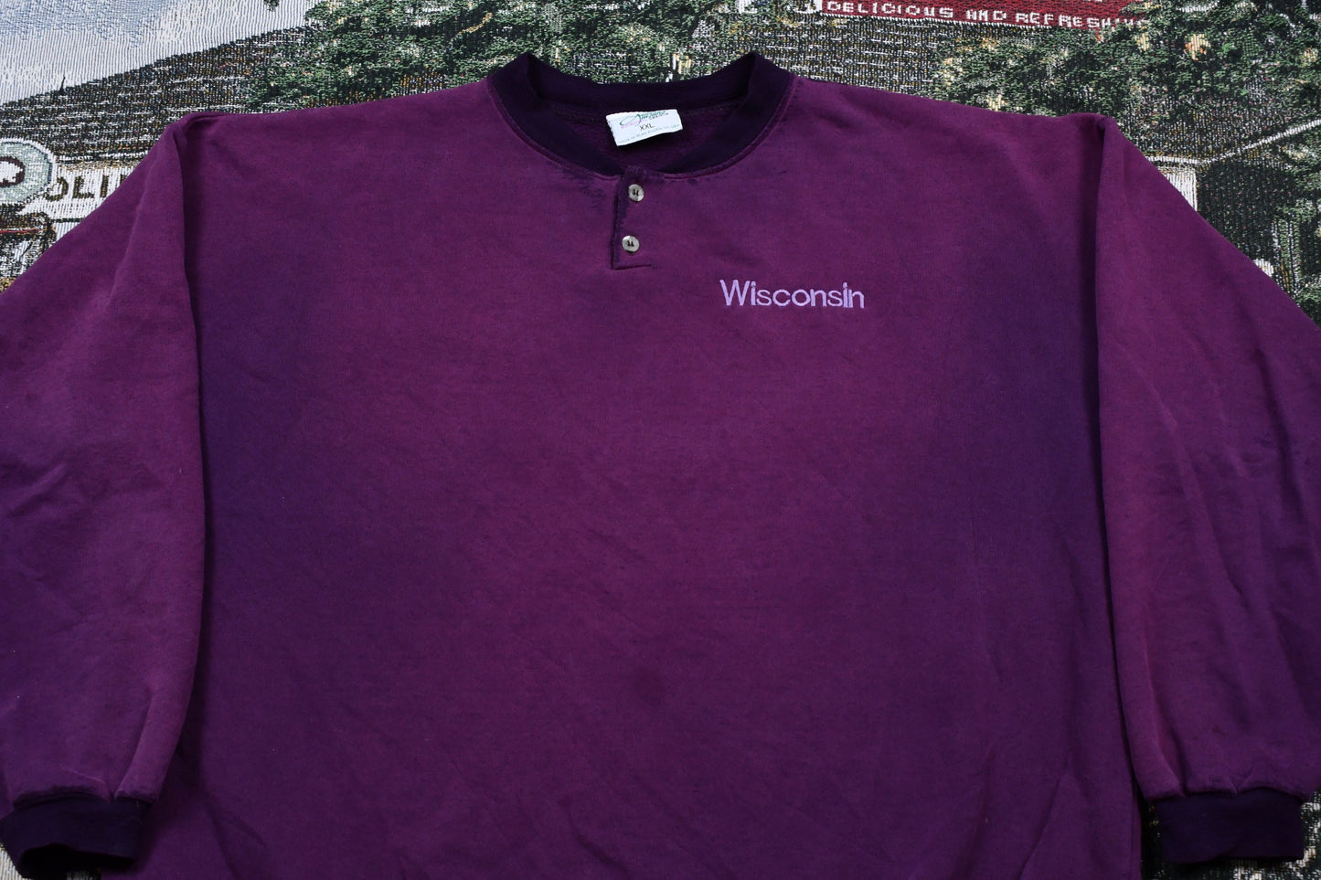 Vintage 1990s Wisconsin Embroidered Quarter Button Sweatshirt