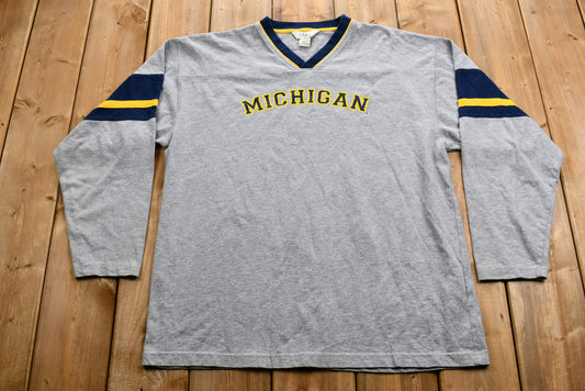 Vintage 1990s Michigan Jersey-Style Sweatshirt / Vintage V-Neck  / NFL / Vintage Sweatshirt / American Sportswear / Pullover Sweatshirt