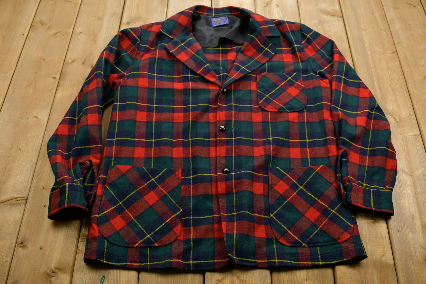 Vintage 1970s Pendleton Plaid Button Blazer Shirt / Outdoor / Wilderness / Casual Wear / Made In USA / Wool