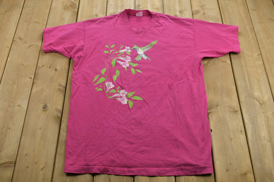 Vintage Nature T-Shirt / Hummingbird Graphic / Distressed / Made in USA / 80s / 90s / Streetwear / Retro Style