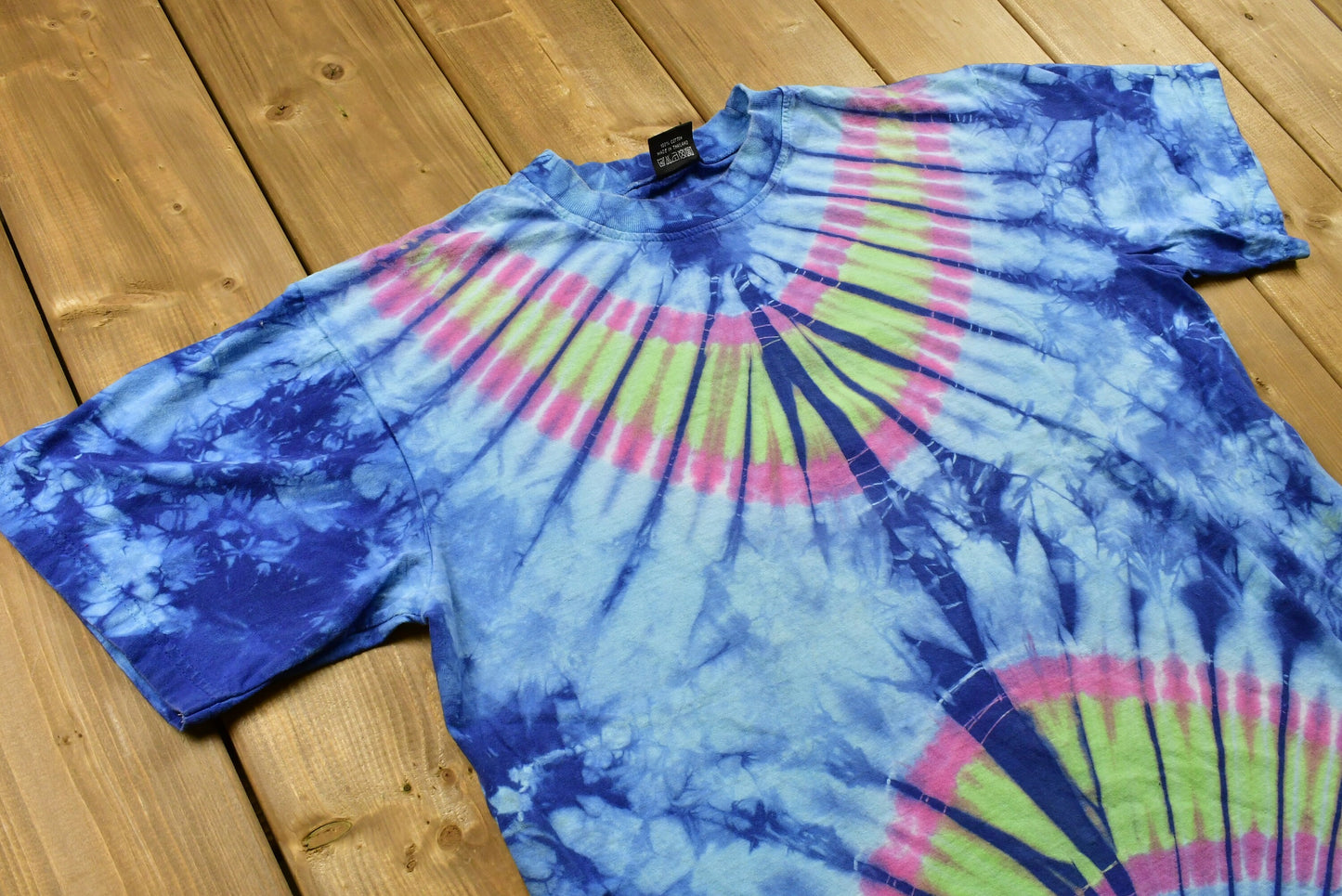 Vintage Tie Dye Short Slevve T-Shirt / Graphic / 80s / 90s / Streetwear / Retro Style