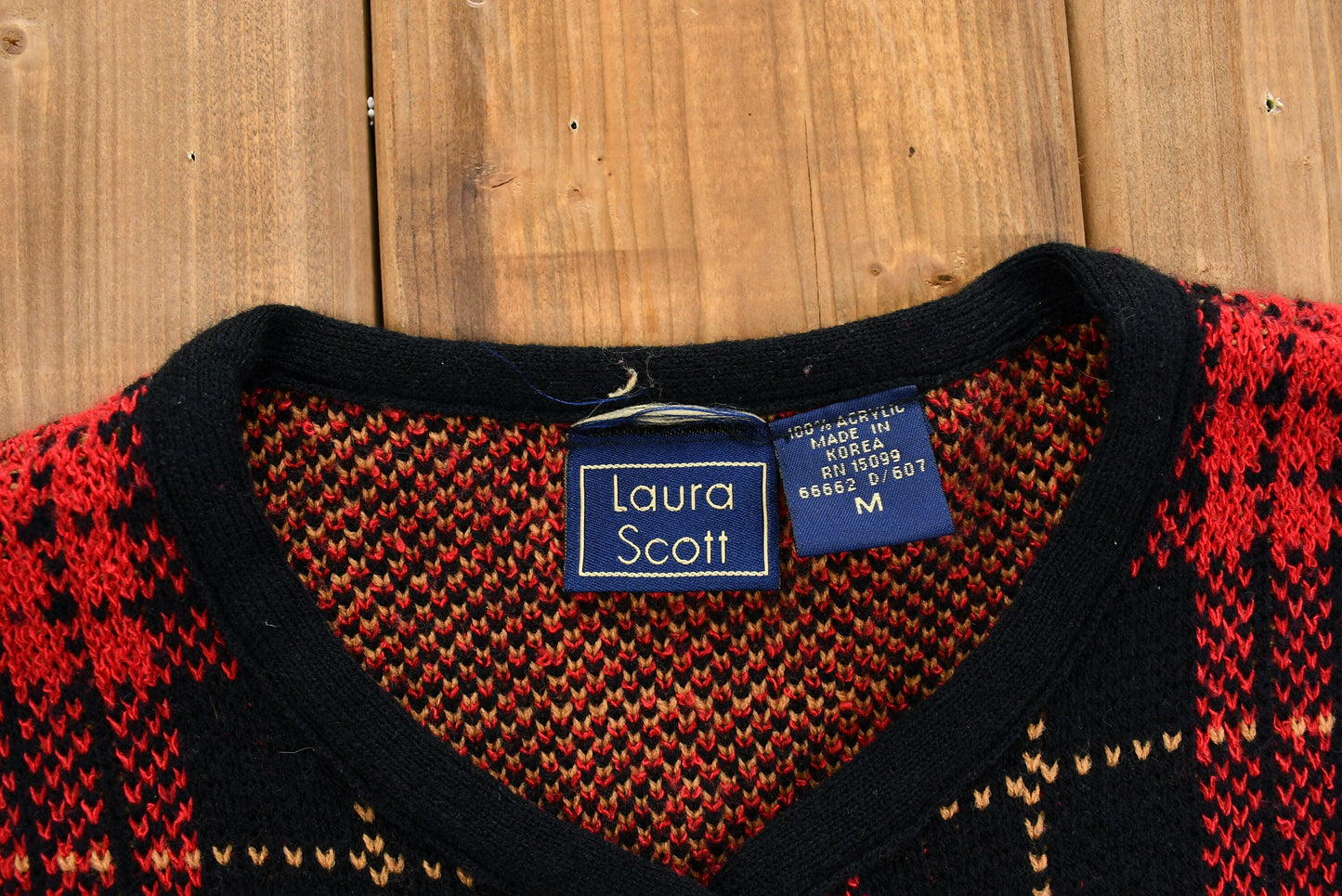 Vintage 1990s Knit Button-Up Cardigan / Plaid / Acrylic / Laura Scott / Button-Up Sweatshirt