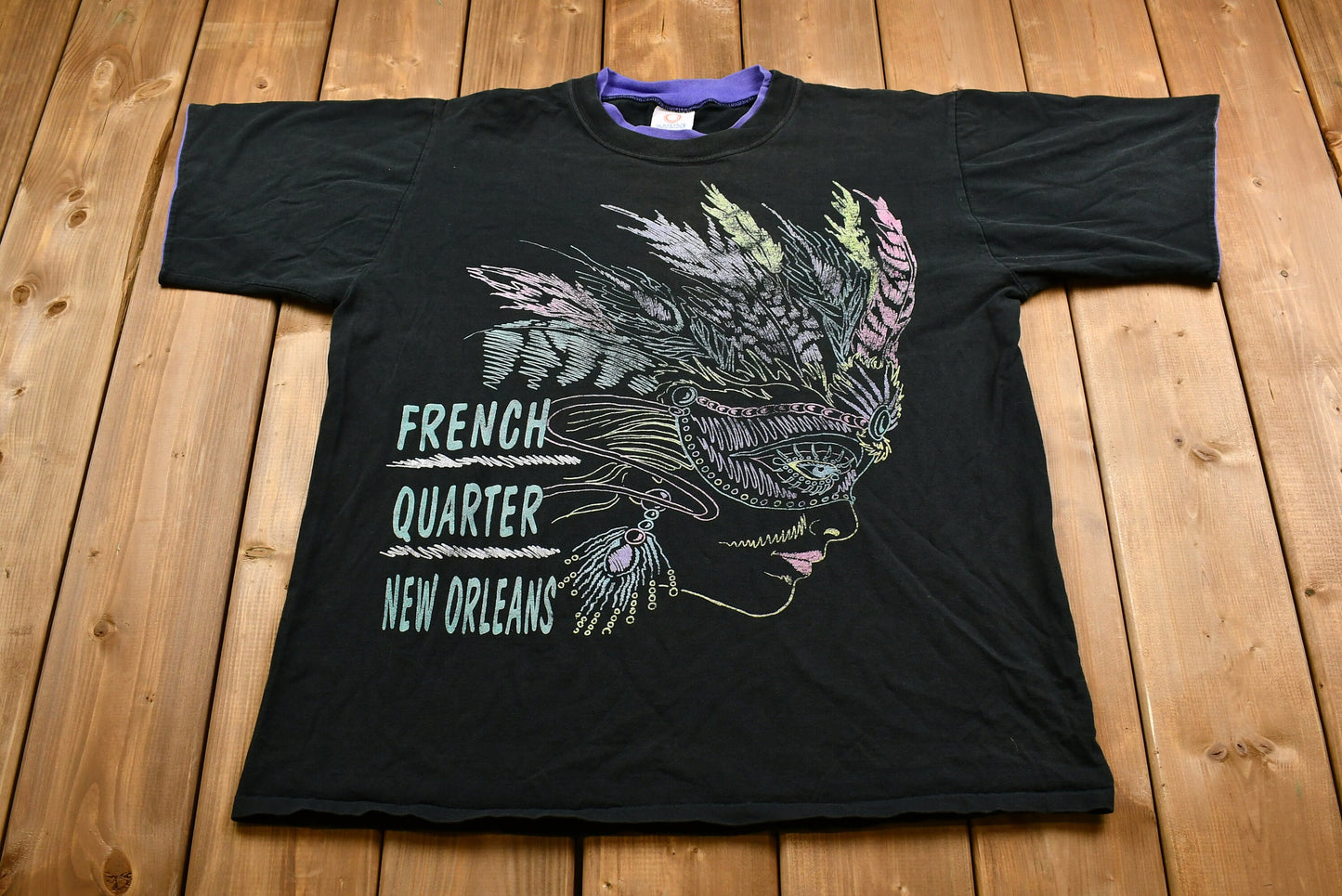 Vintage 1990s French Quarter New Orleans T-Shirt / Masquerade Lady Graphic / Streetwear / Retro Style