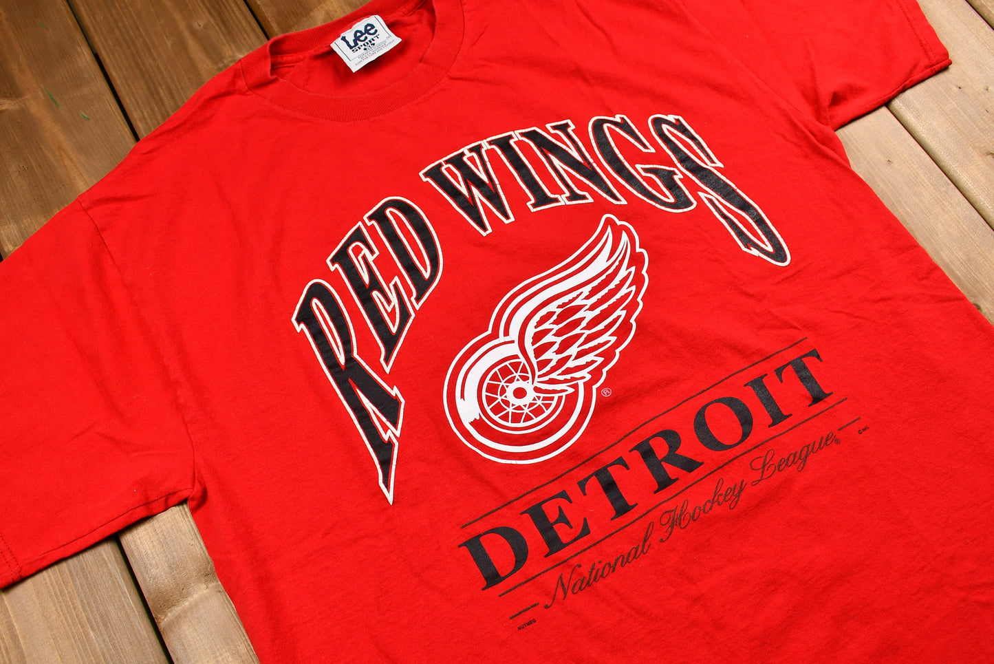 Vintage 90s Detroit Red Wings T-Shirt / Lee Sport / NHL / 90s Streetwear / Vintage Athleisure