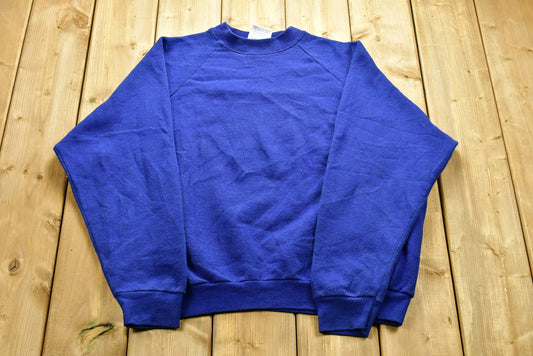 Vintage 1990 Blank Crewneck Sweatshirt / 90s Crewneck / Made in USA / Athleisure / Streetwear / Fruit of the Loom