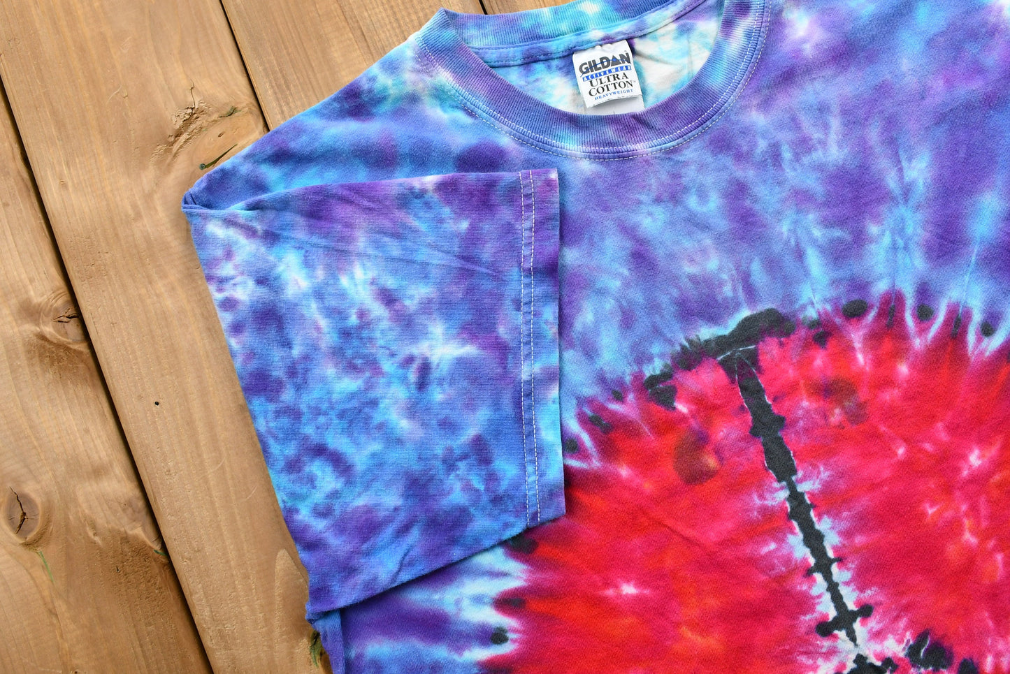 Vintage 1990s Tie-Dye Peace Sign T-Shirt / 90s / Streetwear / Retro Style / Hippie Fashion