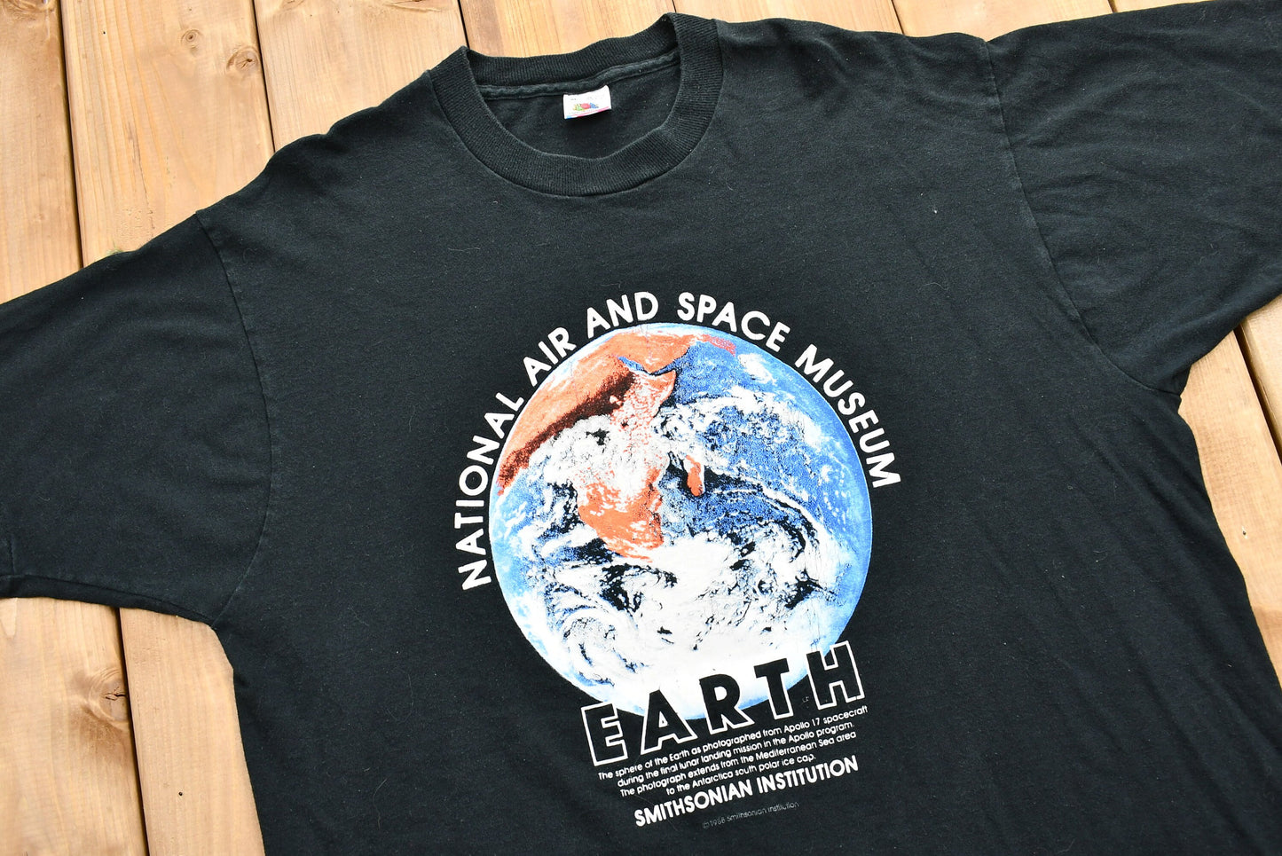 Vintage 1988 National Air and Space Museum T-Shirt / Earth / NASA / 80s Streetwear / Vintage Athleisure / Retro Style