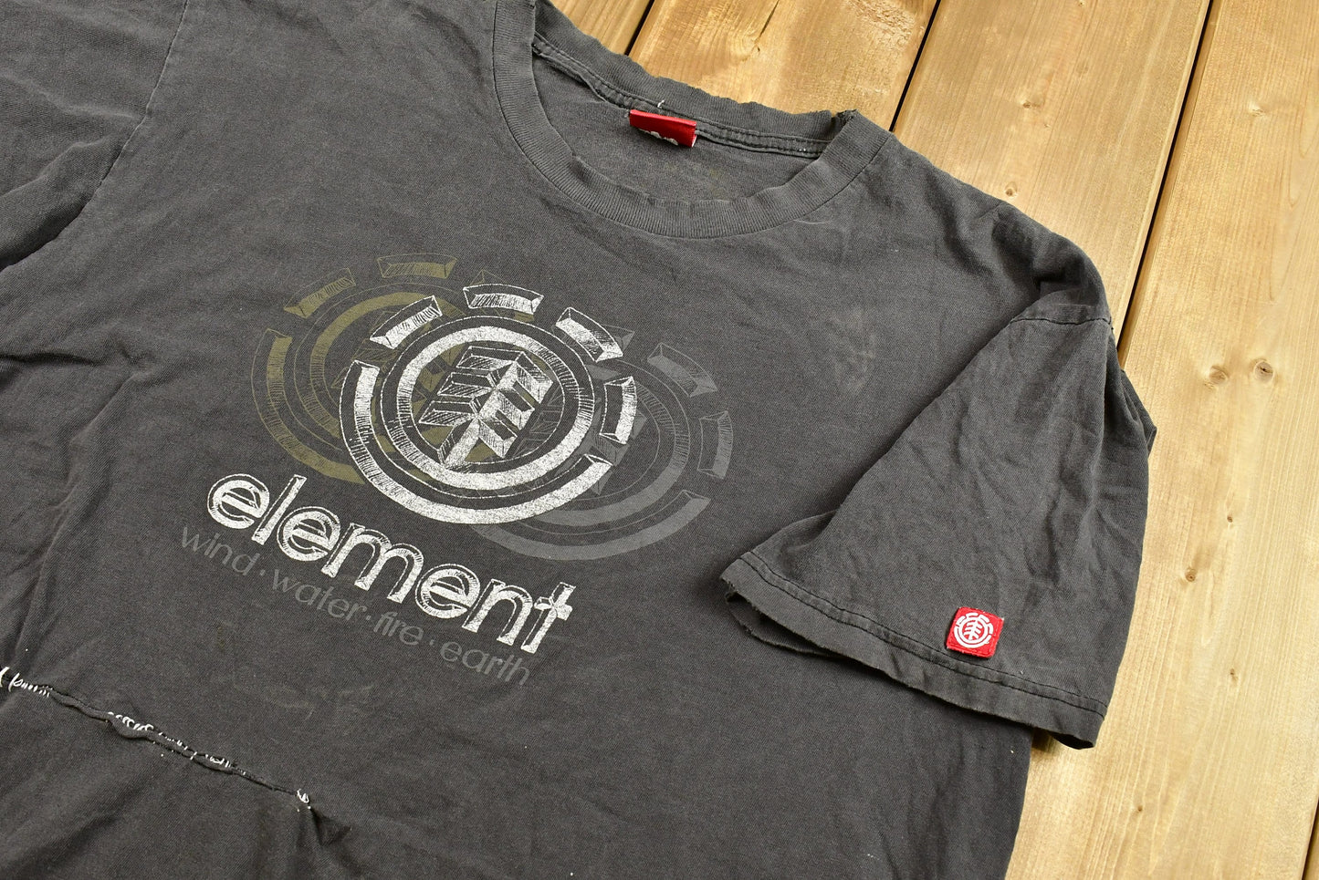 Vintage Skateboarding T-Shirt / Element Graphic / Distressed / Repaired / 90s / Streetwear / Retro Style