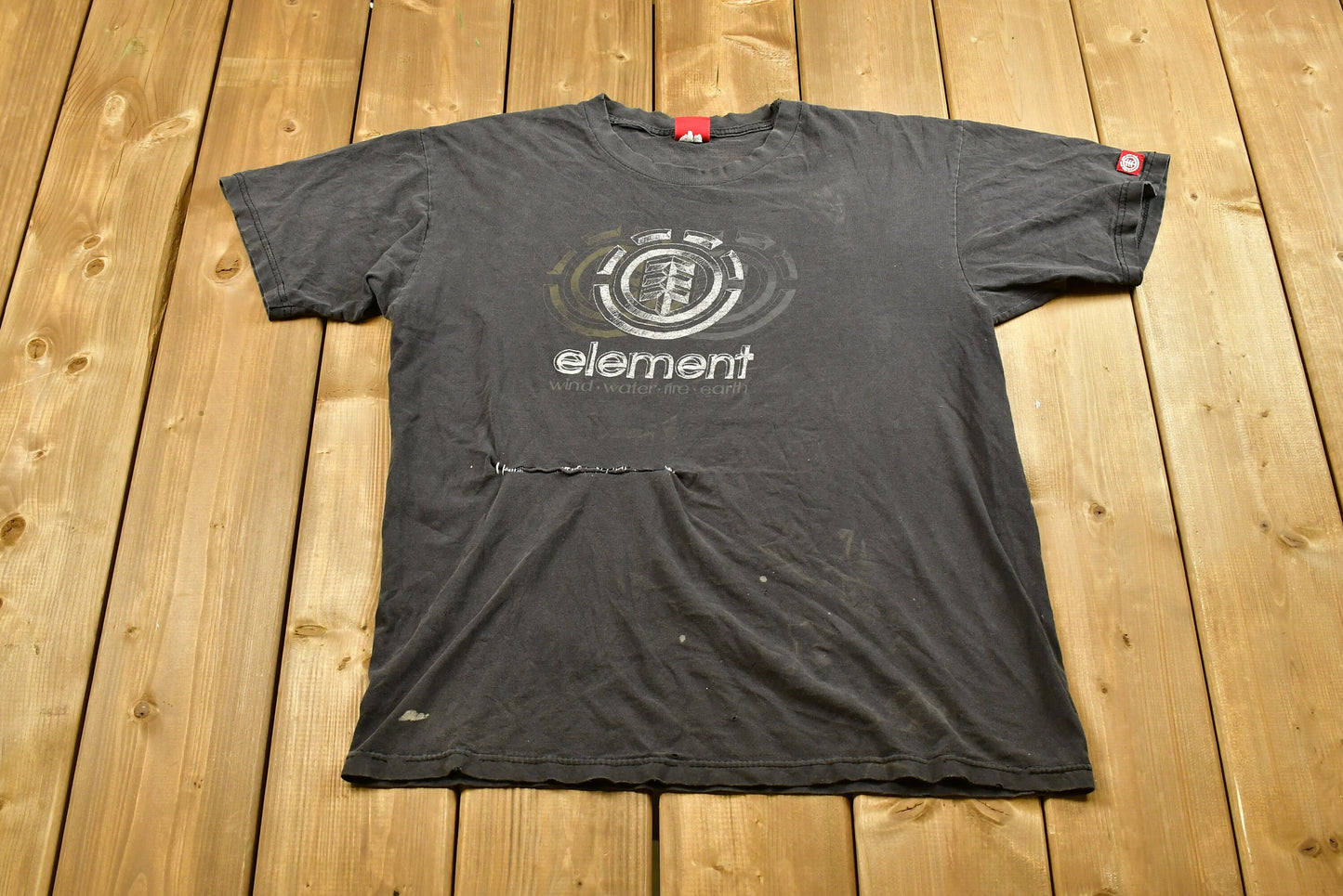 Vintage Skateboarding T-Shirt / Element Graphic / Distressed / Repaired / 90s / Streetwear / Retro Style