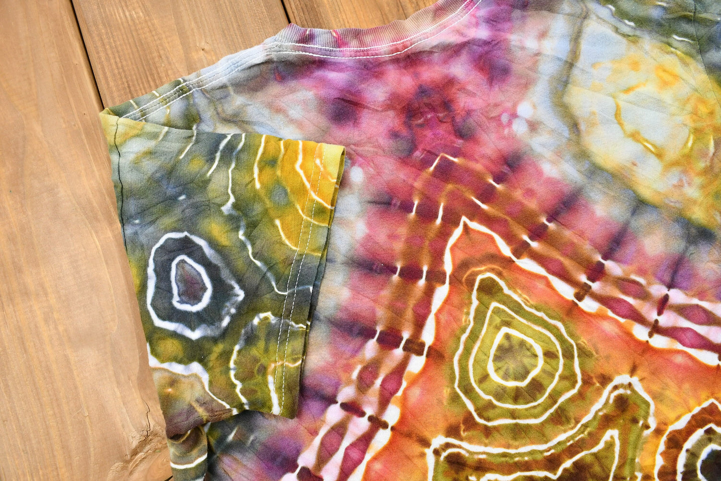 Vintage 1990s Abstract Tie-Dye T-Shirt / Hand Dyed / 90s Streetwear / Retro Style / Hippie Fashion / Vintage Tee / Athleisure