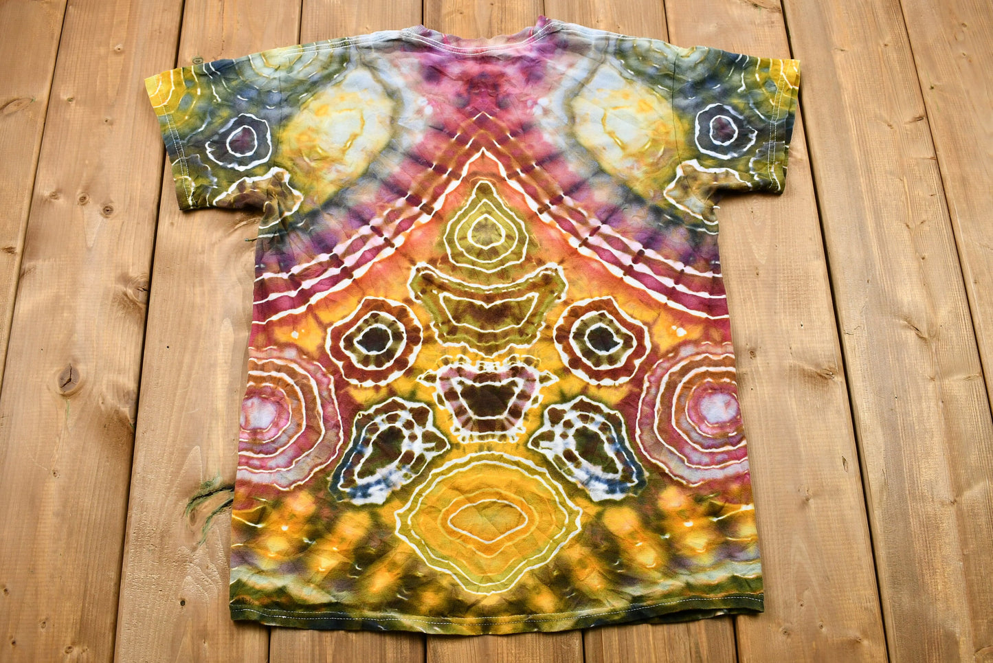 Vintage 1990s Abstract Tie-Dye T-Shirt / Hand Dyed / 90s Streetwear / Retro Style / Hippie Fashion / Vintage Tee / Athleisure