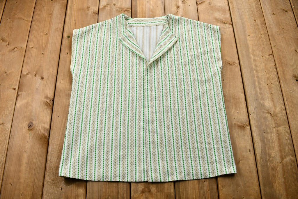 Vintage 1970s Handmade Green Daisy Chain Print Vest