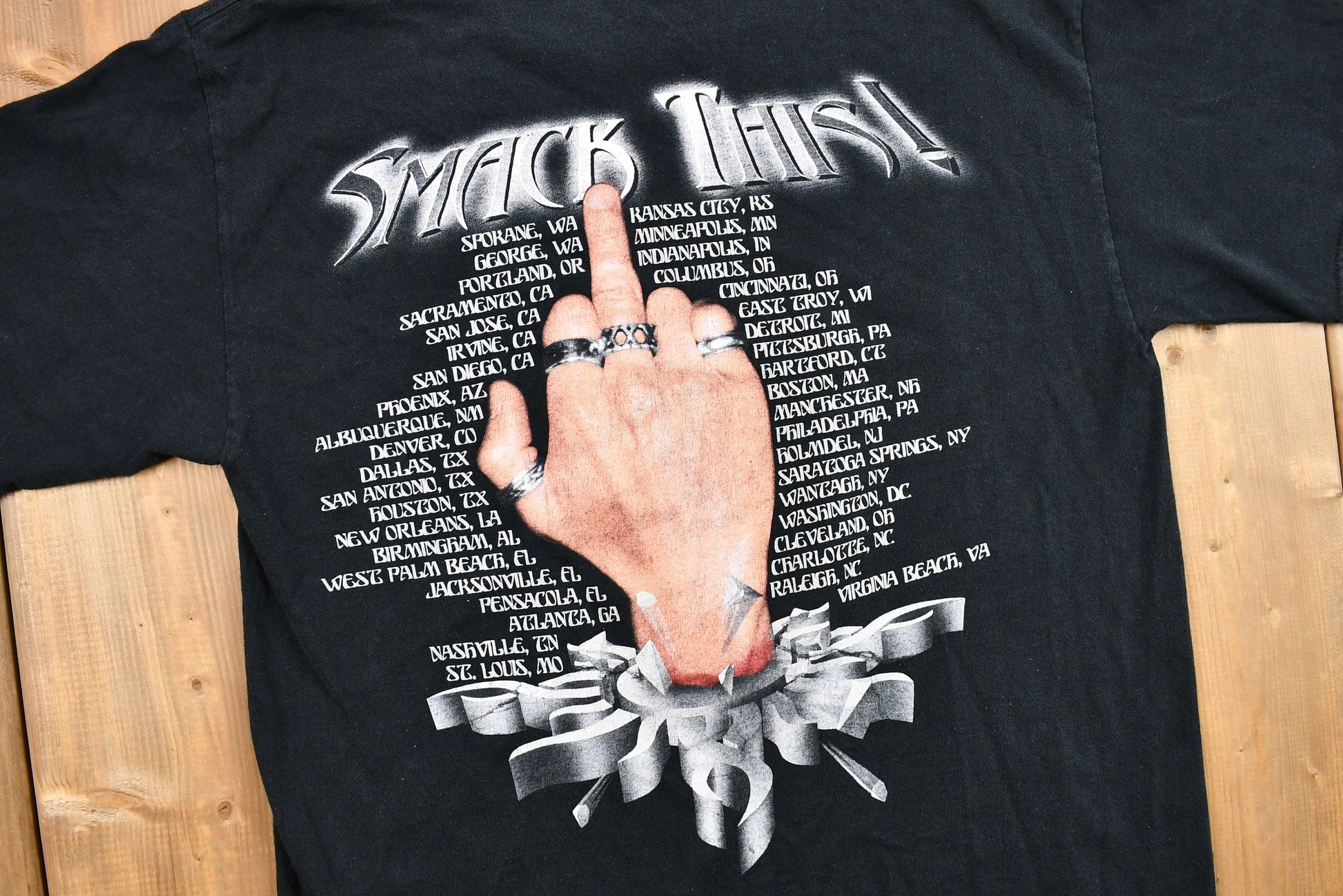 Vintage 2000 Godsmack Smack This! Graphic T-Shirt