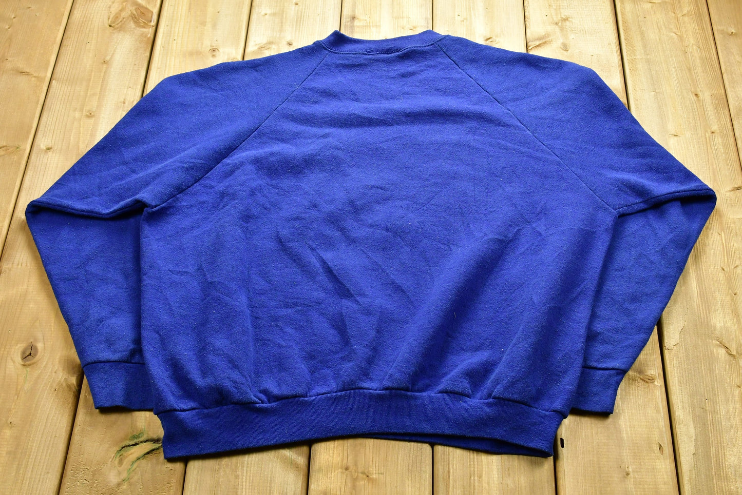 Vintage 1990 Blank Crewneck Sweatshirt / 90s Crewneck / Made in USA / Athleisure / Streetwear / Fruit of the Loom