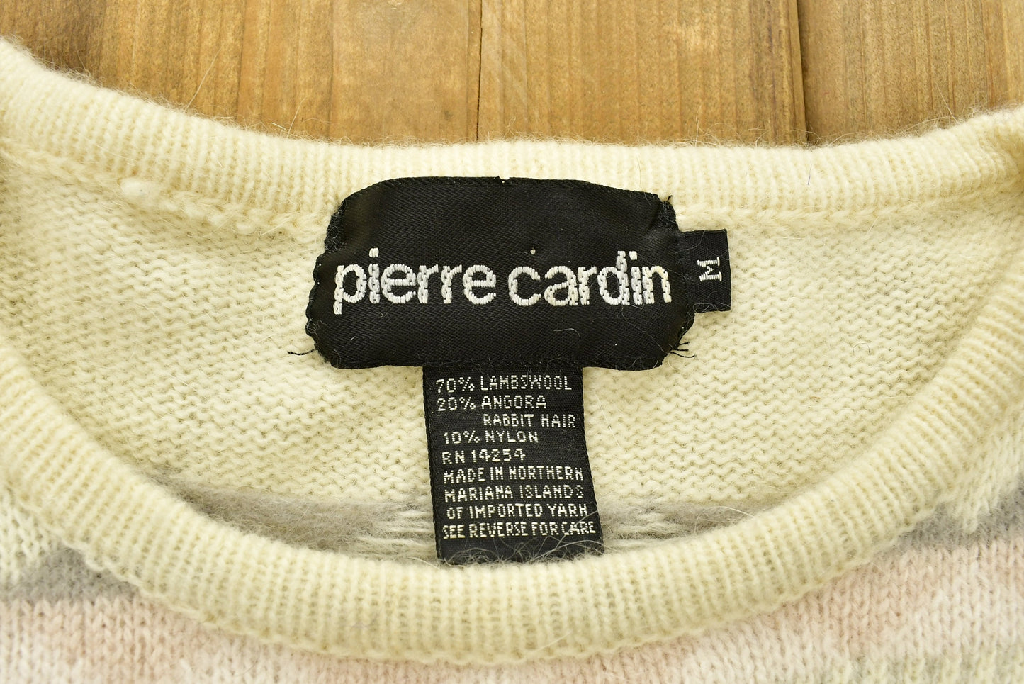 Vintage Pierre Cardin Lambs Wool Sweater / Jacket  / Vintage 90s Crewneck / Outdoor / Winter / Cozy Pullover Sweatshirt