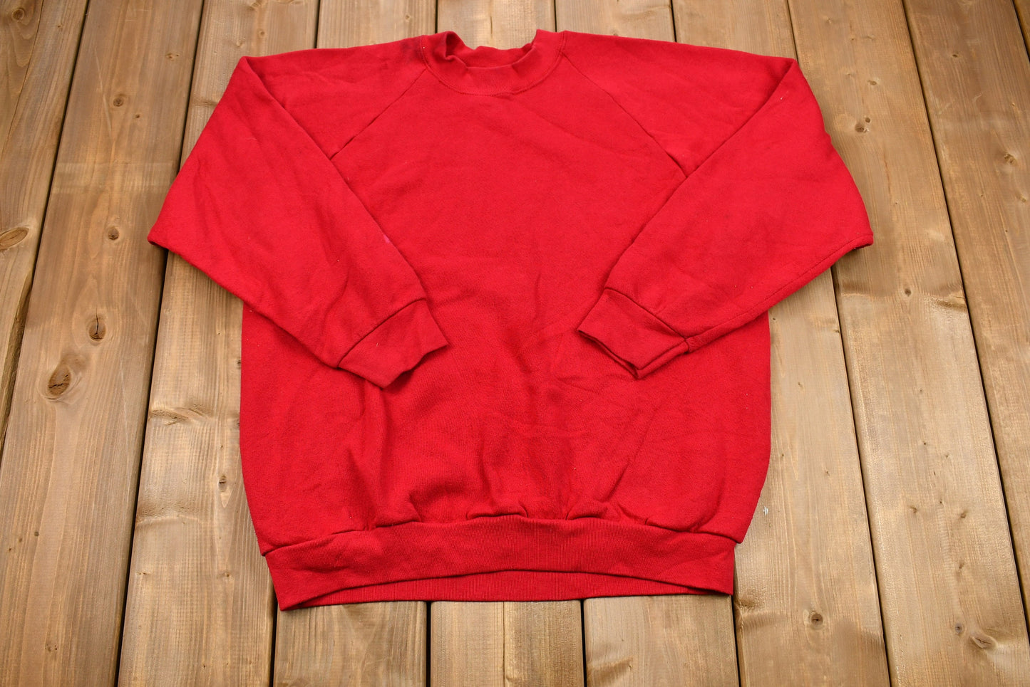 Vintage 1990s Fruit Of The Loom Red Raglan Sweatshirt / 90s Crewneck / Blank Pullover / Vintage Athleisure / Streetwear / Made in USA