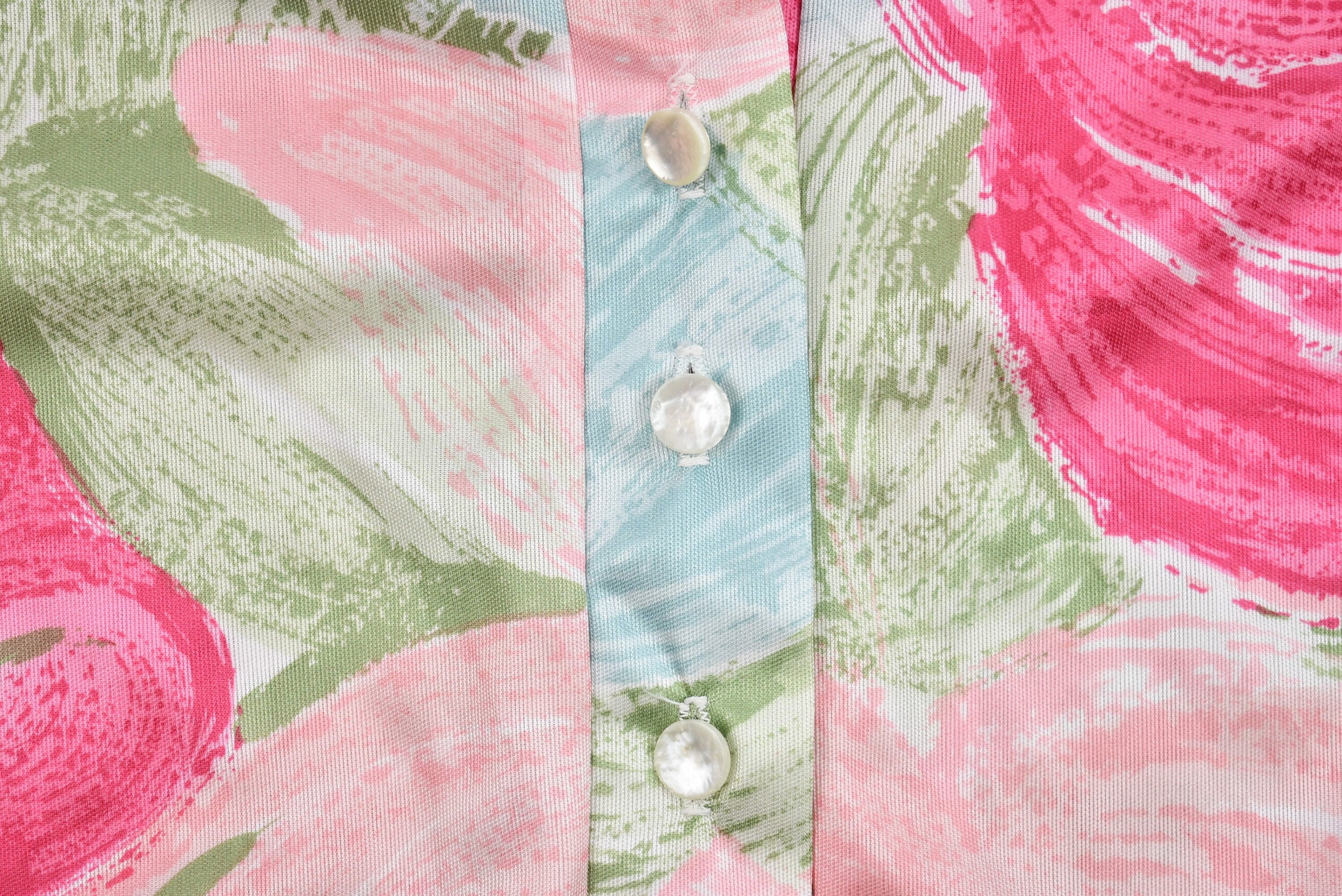 Vintage 1960s Deadstock Floral Quarter-Button Up Short Sleeve Blouse