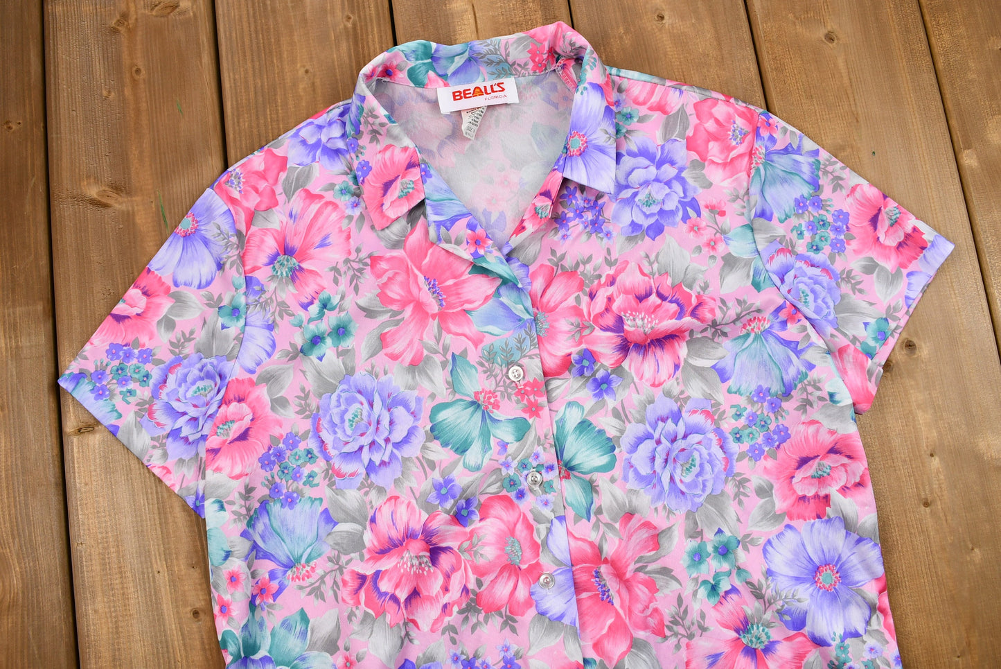 Vintage 1970s Floral Quarter-Button Up Short Sleeve Blouse / Retro Fashion / Beachwear / Vintage Womenswear / Made in USA