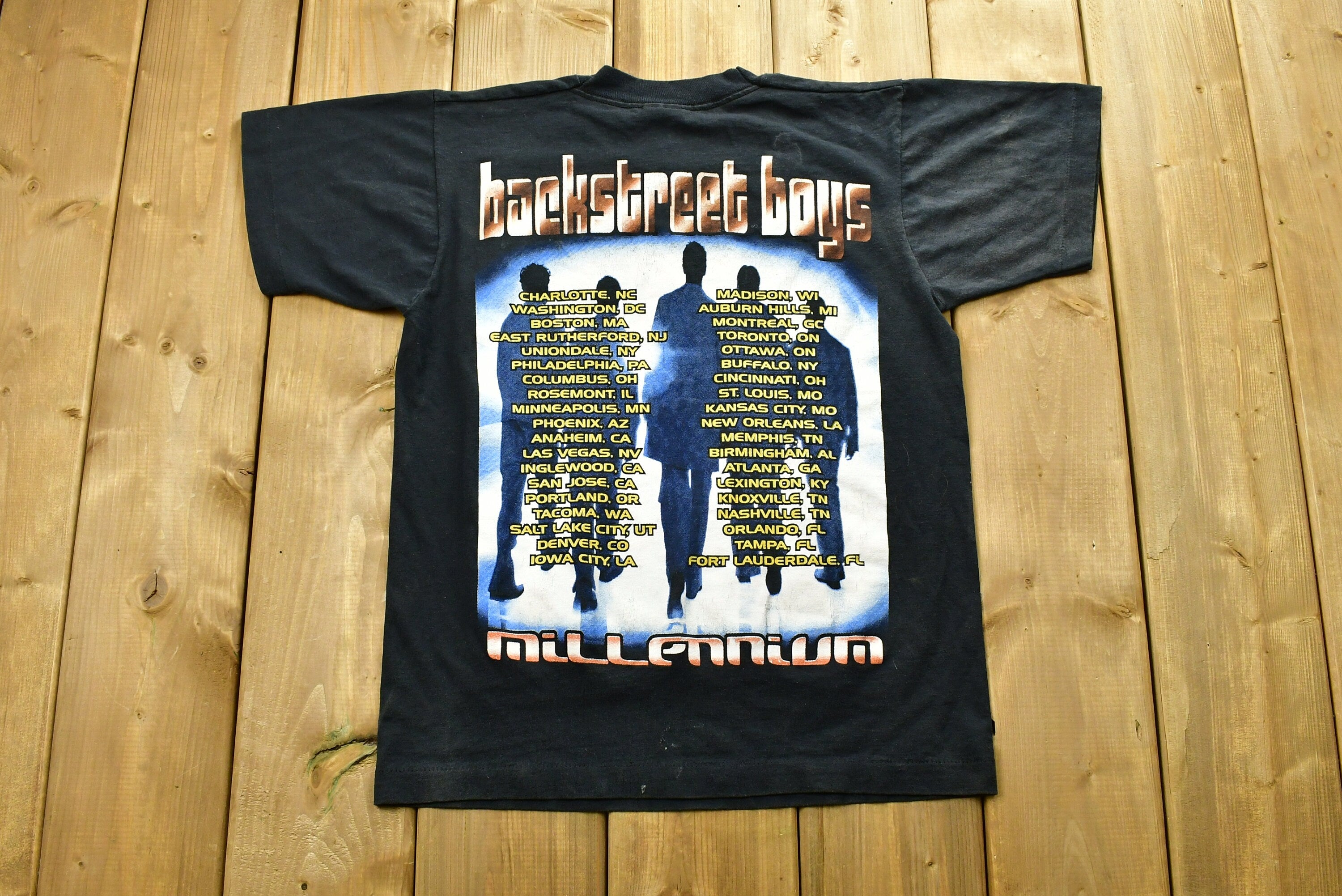 Vintage 1999 Backstreet Boys Millennium Band T-shirt